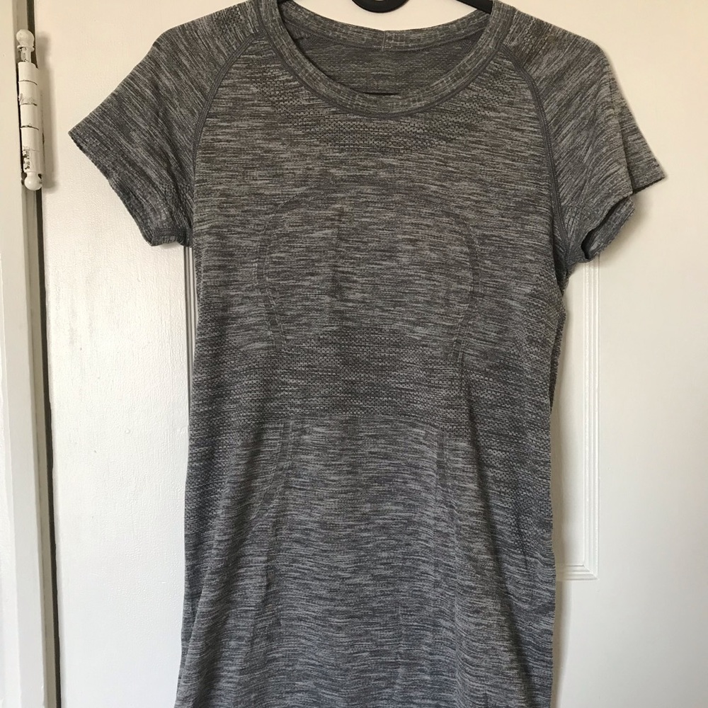 Lululemon ‘Swiftly Tech’ Short Sleeve Crew